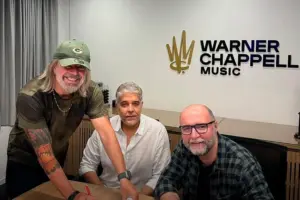 Liboo e Warner Chappell Music assinam acordo