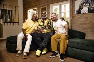 Os cantores Thiaguinho, Péricles e