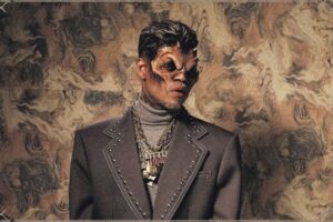 MC Cabelinho no clipe de 'Bala e Fogo'