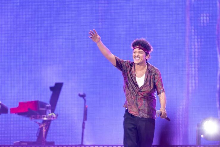 Veja como foi o aniversário de Bruno Mars no Brasil