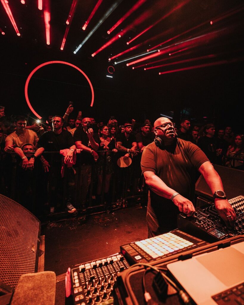 Carl Cox, um dos maiores DJs de techno do mundo, conta que nunca planejou um set 1 carl cox billboard