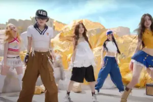 ITZY no clipe de 'Gold'
