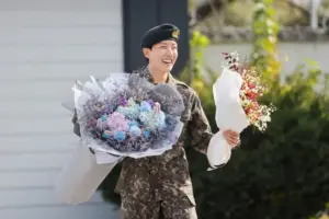 J-Hope deixa o exército