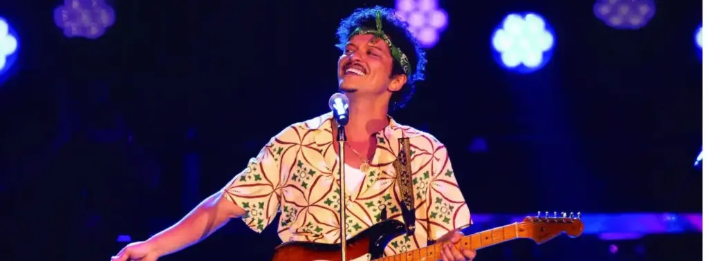 Qual é a importância de 'I Just Might' para a carreira de Bruno Mars? 1 Bruno Mars durante show no MorumBIS (Manuela Scarpa/Brazil News)