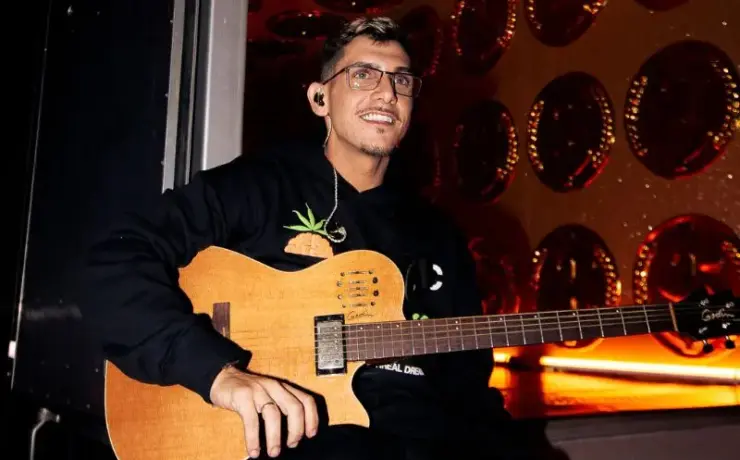 Malak é o produtor do Poesia Acústica (Divulgação)