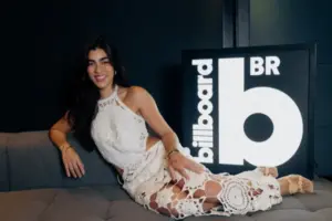 A cantora Ananda Paixão