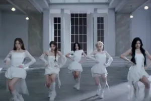 ITZY no clipe de Imaginary Friends