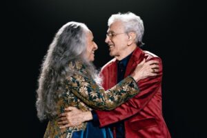 Os cantores Bethânia e Caetano