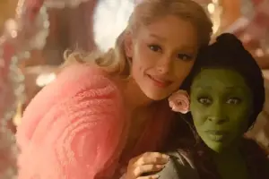 Ariana Grande e Cynthia Erivo em 'Wicked'