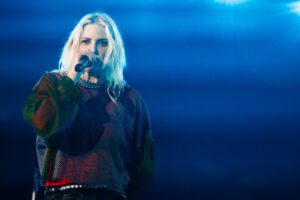 Emily Armstrong, vocalista do Linkin Park, no show em São Paulo