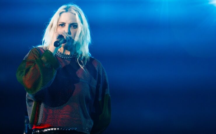 Emily Armstrong, vocalista do Linkin Park, no show em São Paulo