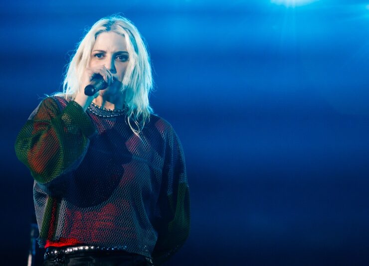 Emily Armstrong, vocalista do Linkin Park, no show em São Paulo