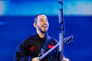 Mike Shinoda, do Linkin Park, no show em São Paulo