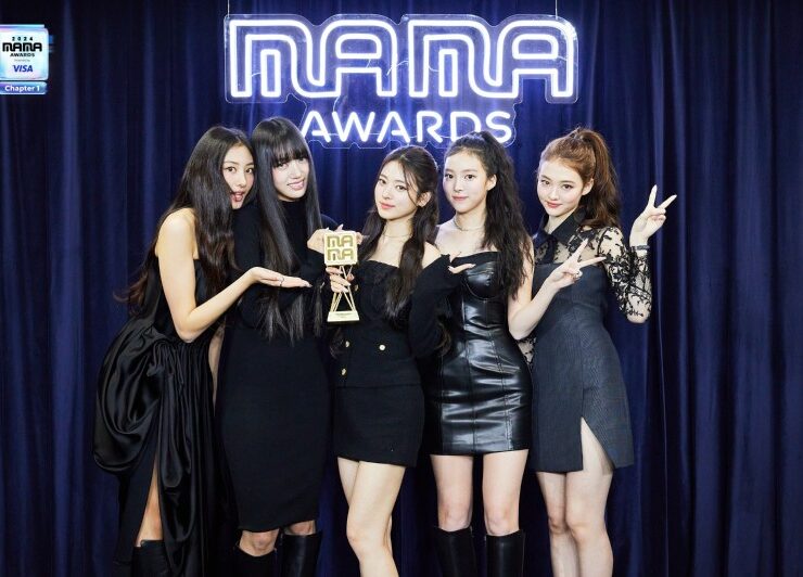 MEOVV no MAMA Awards 2024