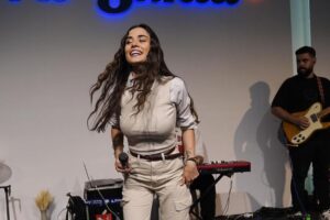 A cantora gospel Isadora Pompeo