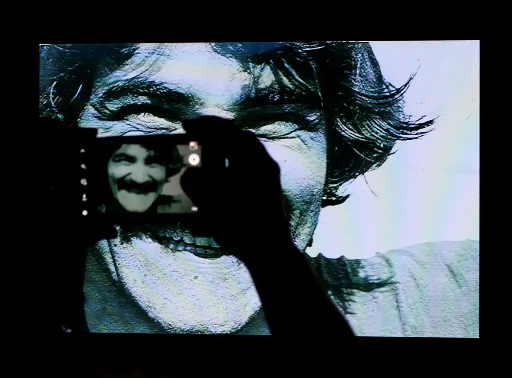 Belchior inspira torcida do Botafogo (REUTERS/Paulo Whitaker)