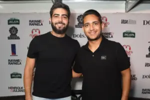 A dupla Henrique e Juliano