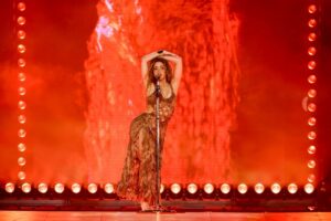 RIO DE JANEIRO, BRAZIL - FEBRUARY 11_ Shakira performs onstage during Shakira_ Las Mujeres Ya No Llo (1)