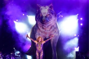 Shakira em seu show no Rio de Janeiro (Kevin Mazur / Getty Images)
