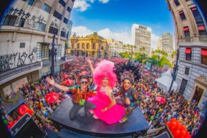 Minhoquees arrasta multidões no centro de São Paulo (divulgação)