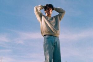 O jovem cantor espanhol Iñigo Quinteron foi Top 1 do mundo no Spotify, em 2023