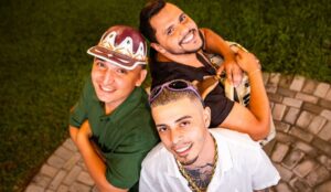 João Gomes com MC Tuto e Fabinho Testado