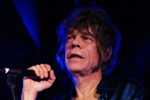 David Johansen, vocal do The New York Dolls (Man Alive/Wikimedia Commons)