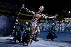 Comissão de frente da Mocidade (Roberto Filho_Brazil News)