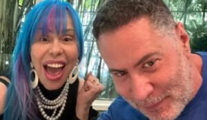 Renato Ratier, dono da D-Edge, ao lado de Baby do Brasil (reprodução)