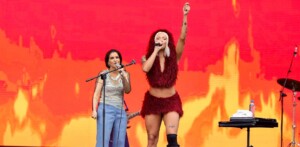 Marina Lima e Pabllo Vittar no palco do Lollapalooza 2025 (Brazil News)