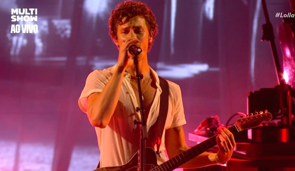 Shawn Mendes canta Sérgio Mendes e cita Fernanda Torres no Lollapalooza 2025 1 Shawn Mendes (Reprodução/Multishow)