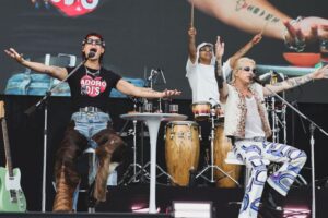 CA7RIEL & Paco Amoroso