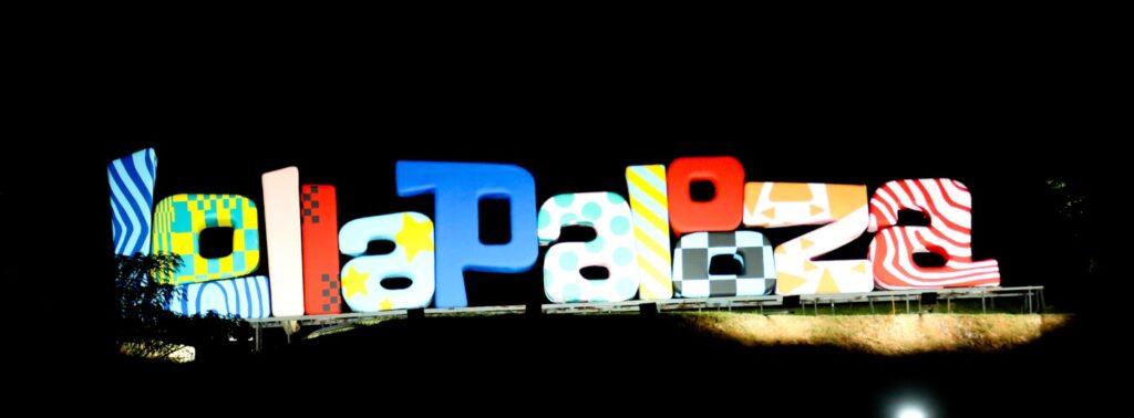 Letreiro no Lollapalooza 2025 (Sidnei Lopes/@observadordaimagem)