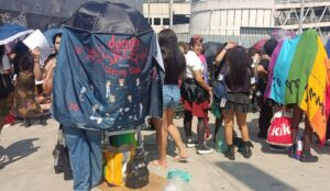 Fila para ver show do Stray Kids no Rio