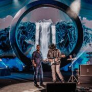 Jorge e Mateus no show da turnê especial de 20 anos (Divulgação)