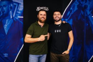 Ze Neto e Cristiano nos bastidores do ExpoLondrina Divulgacao Henrique Campinha