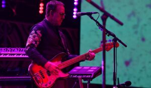 Scott Shriner, baixista do Weezer