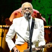 Gilberto Gil em show em São Paulo em abril de 2025