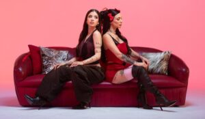 As cantoras La Joaqui e Katteyes