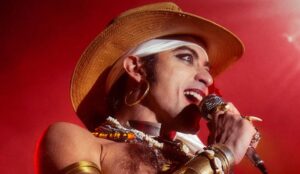 Homem com H é a cinebiografia de Ney Matogrosso (divulgação)