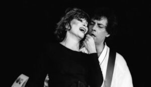 Rita Lee e Roberto de Carvalho, em show de 1995 (Cristina Granato/ Divulgação)