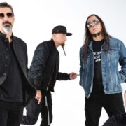 Serj Tankian, Shavo Odadjian, Daron Malakian e John Dolmayan formam o System of a Down (divulgação/Facebook SOAD)