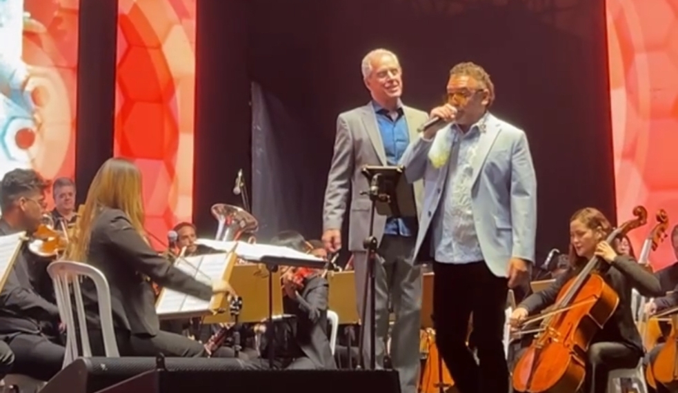 Simoninha canta com a Orquestra de Heliópolis na Virada Cultural 2025 (Alexandre de Melo_Billboard )