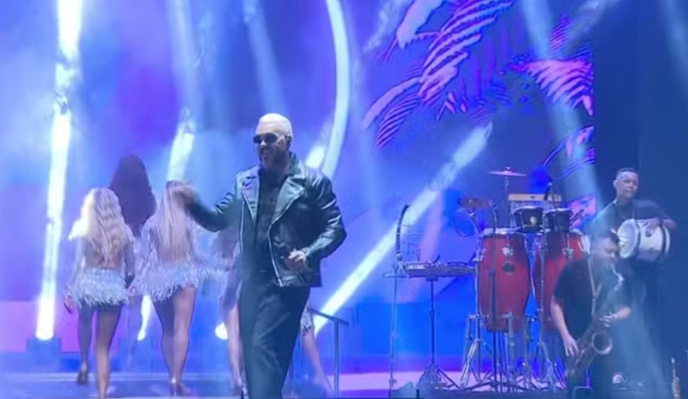 Belo se apresenta na VIrada Cultural 2025 (divulgação)