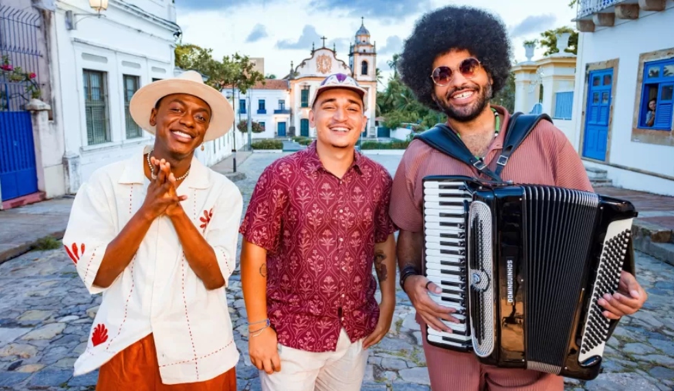 João Gomes, Jota.pê e Mestrinho, em Olinda (PE)(Divulgação)