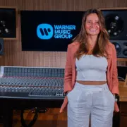 Marcela Moreira, nova Diretora-Geral da Warner Music Brasil