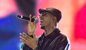 J. Eskine no São João da Thay (Leo Franco e Natália Rampinelli/AgNews)