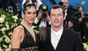 Dua Lipa e Callum Turner