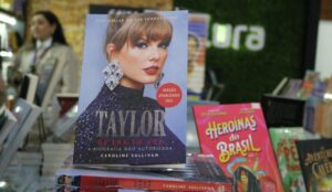 Biografia não autorizada de Taylor Swift (Divulgação Lura Editorial)