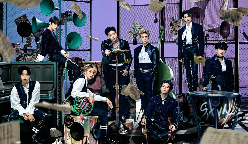 Stray Kids